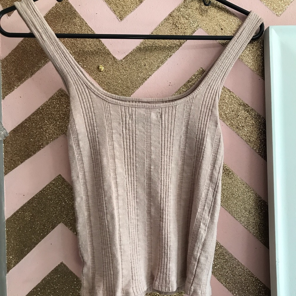 pink american eagle crop top